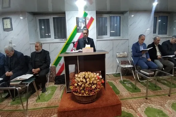 جلسه تفسر قرآن مدیران اجرایی آذربایجان‌شرقی