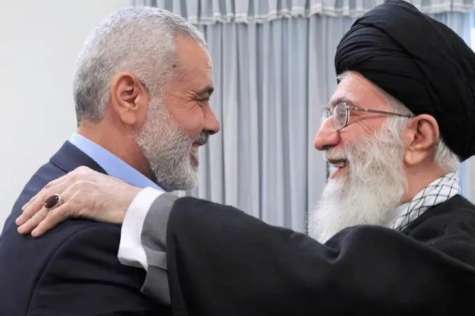 رهبر شهید و زعامت داهیانه یک امت