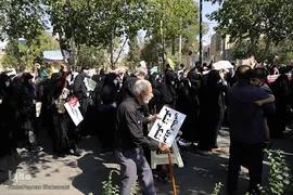 راهپیمایی مردم اصفهان در محکومیت اغتشاشات و توهین به مقدسات