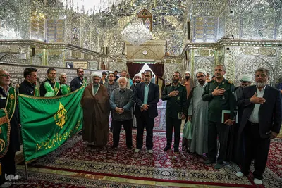 زیارت ستاد بزرگداشت دهه كرامت کشور از حرم مطهر شاهچراغ(ع)