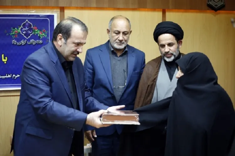 وقف یك پاساژ تجاری جهت انجام فعالیت‌های قرآنی در جهرم