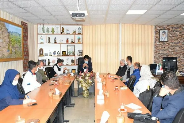 زمینه تسهیل سفر گردشگران را به کردستان فراهم کنیم