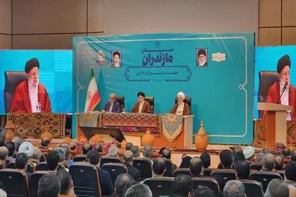 هیچ مشکل غیر قابل حلی در کشور وجود ندارد