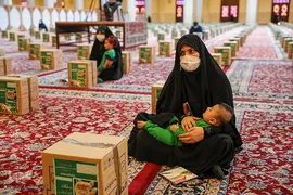 دستان کوچک «شیرخوارگان حسینی » یاری دهنده نیازمندان