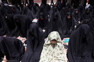 اقامه نماز ظهر عاشورا در اهر