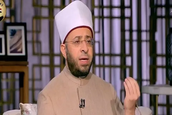 تمجید مشاور رئیس‌جمهور مصر از سبک تلاوت «احمد نعینع»