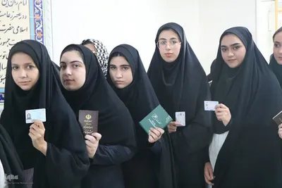 حضور پرشور رای‌اولی‌ها در انتخابات ریاست جمهوری در ارومیه