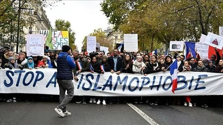 درخواست تحقیق پارلمانی درباره افزایش اسلام‌هراسی در فرانسه