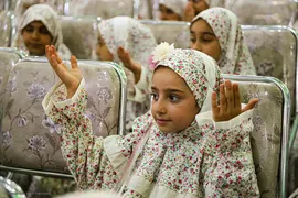 جشن تکلیف دختران در حرم سیدعلاءالدین حسین(ع)